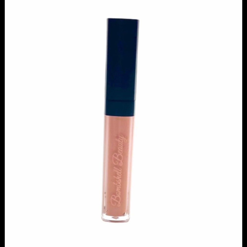 High Shine pigmented gloss with a rich tint of color for a long-lasting shine!